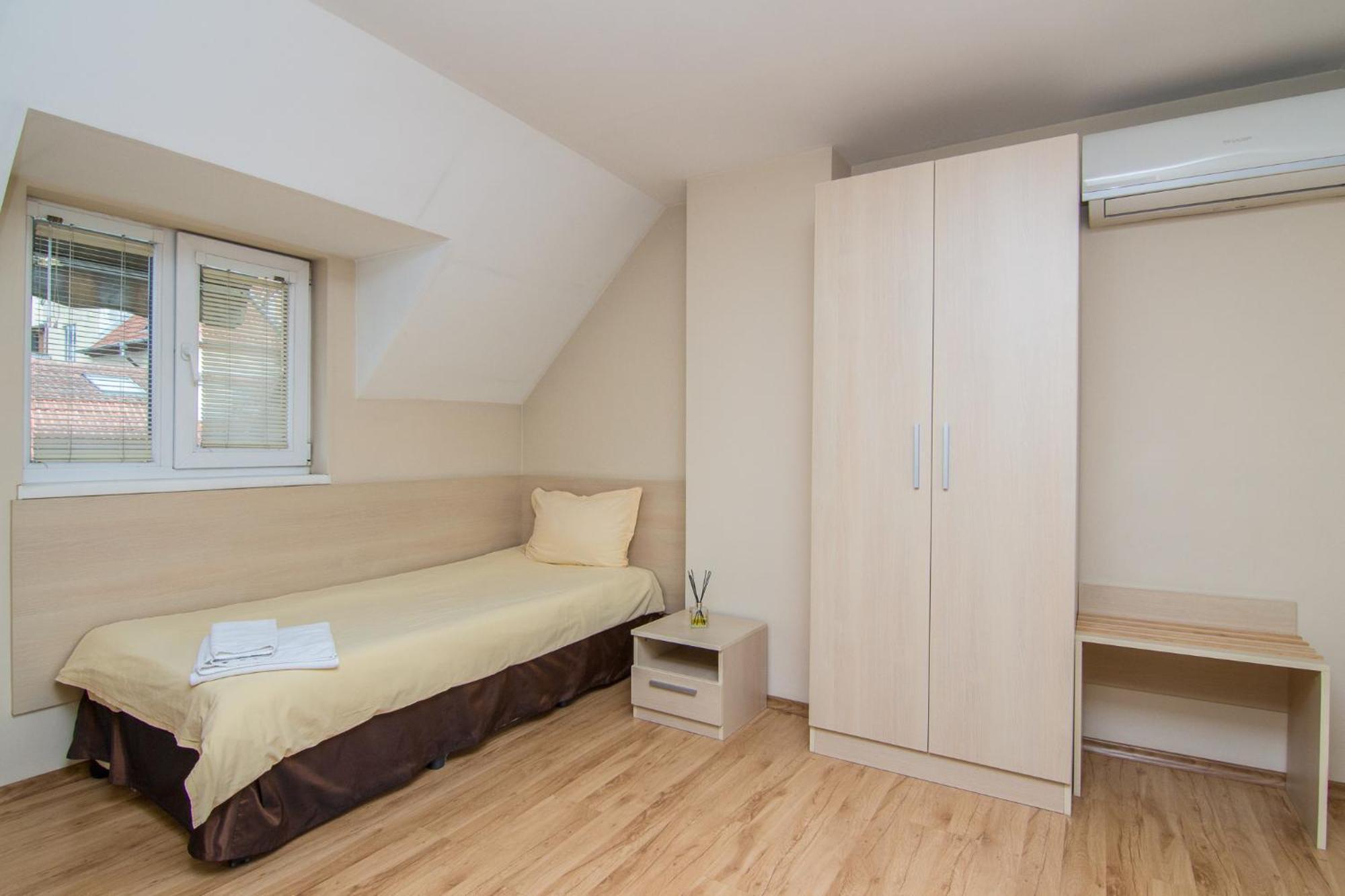 Family Hotel Madrid Σόφια Εξωτερικό φωτογραφία