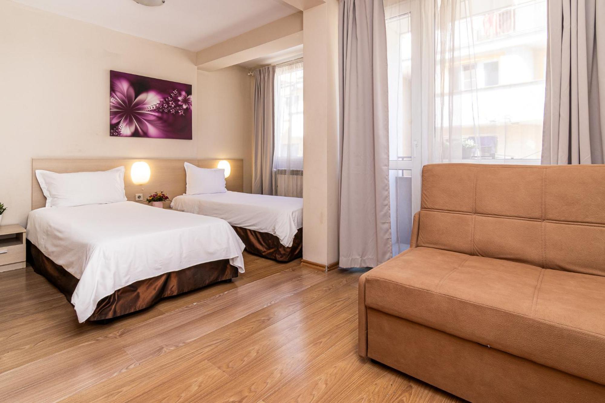 Family Hotel Madrid Σόφια Εξωτερικό φωτογραφία