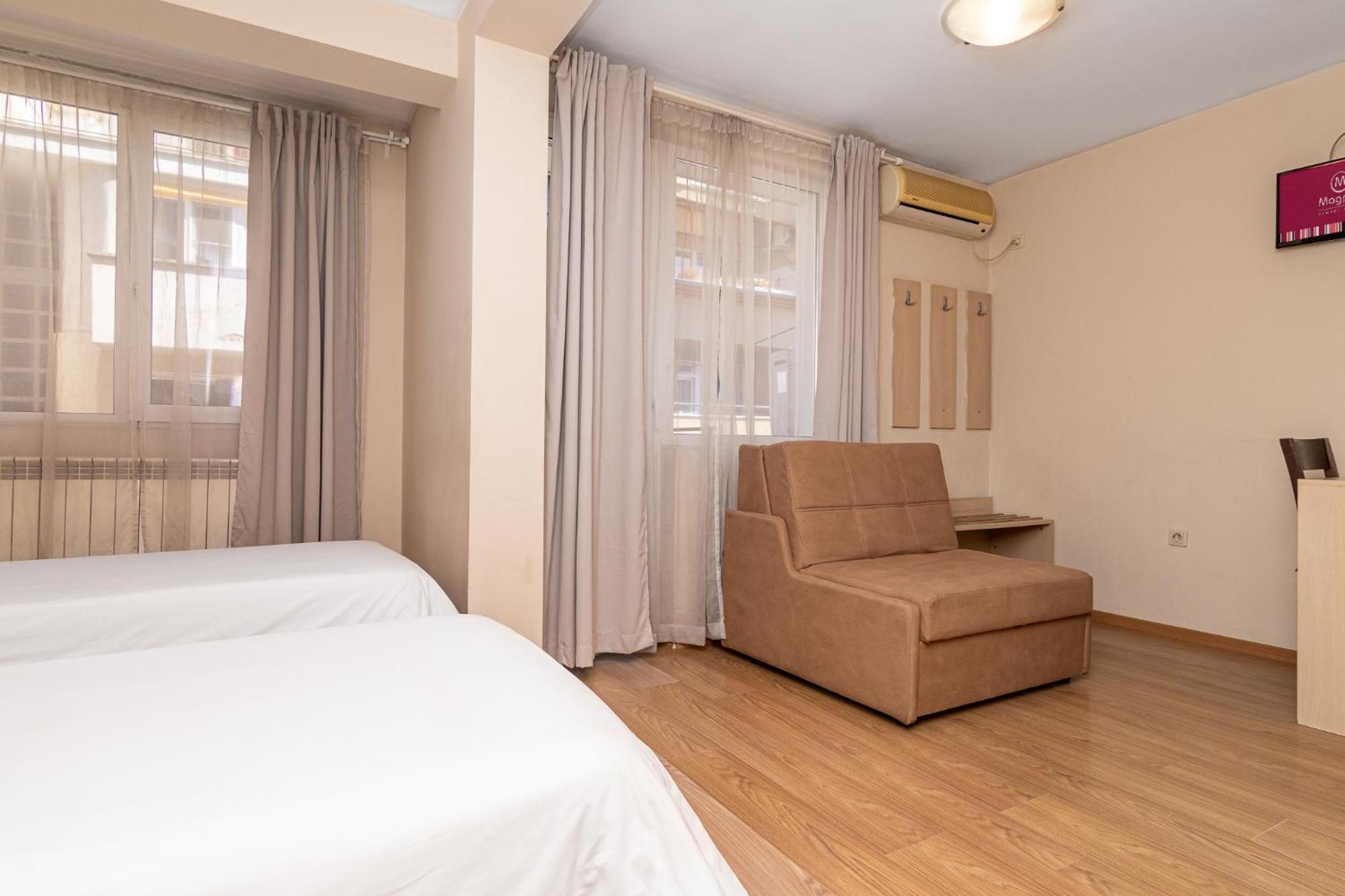 Family Hotel Madrid Σόφια Εξωτερικό φωτογραφία