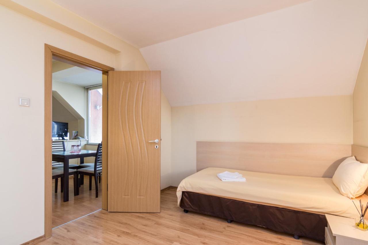 Family Hotel Madrid Σόφια Εξωτερικό φωτογραφία